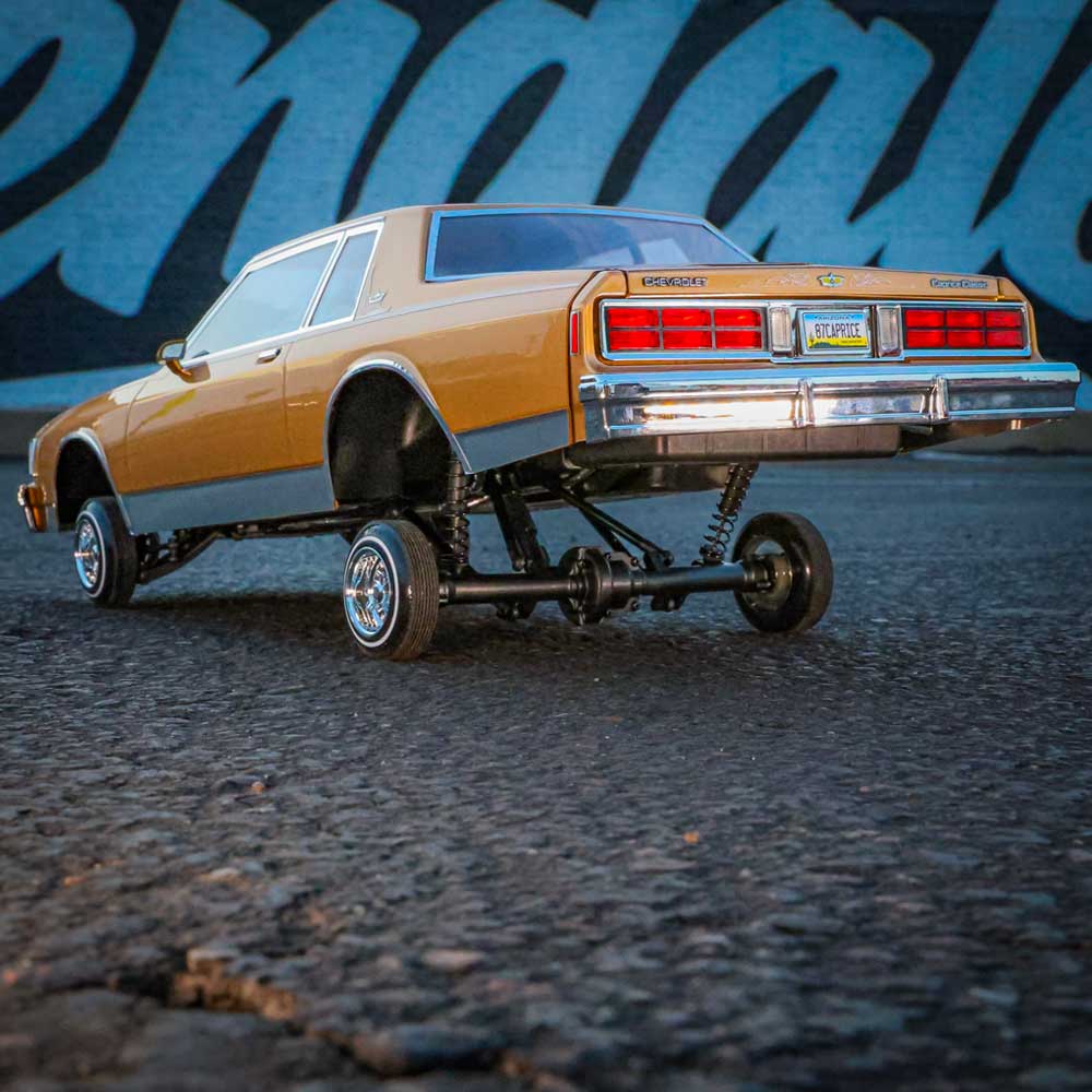 Redcat Caprice Classic RC Car - 1:10 1987 Chevrolet Caprice Classic Hopping Lowrider view 5