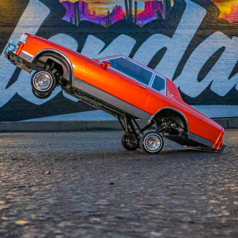 Redcat Caprice Classic RC Car - 1:10 1987 Chevrolet Caprice Classic Hopping Lowrider view 4