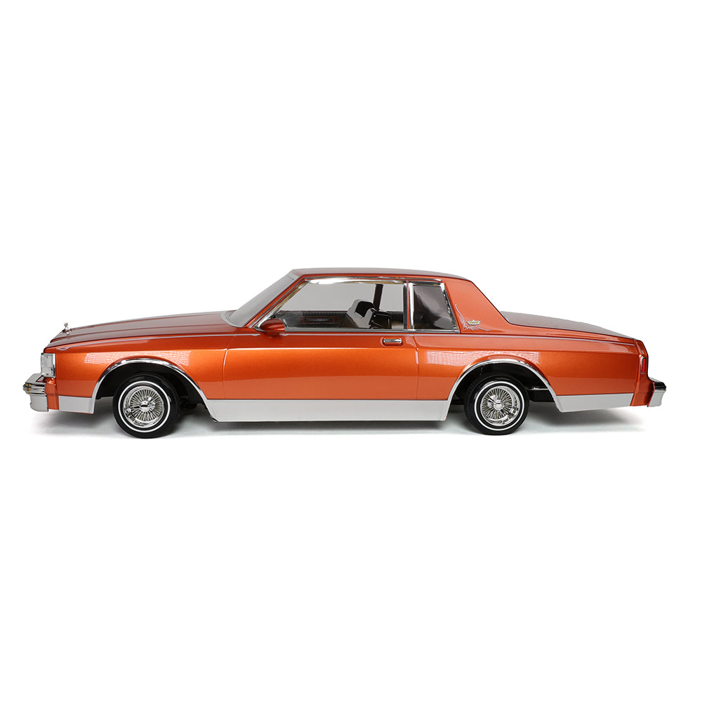 Redcat Caprice Classic RC Car - 1:10 1987 Chevrolet Caprice Classic Hopping Lowrider view 8