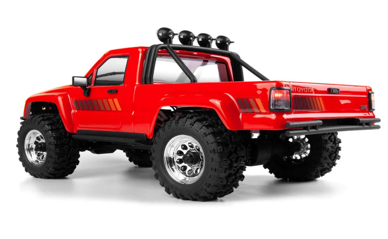 Venture18 Flux 1985 Toyota Hilux SR5 view 4