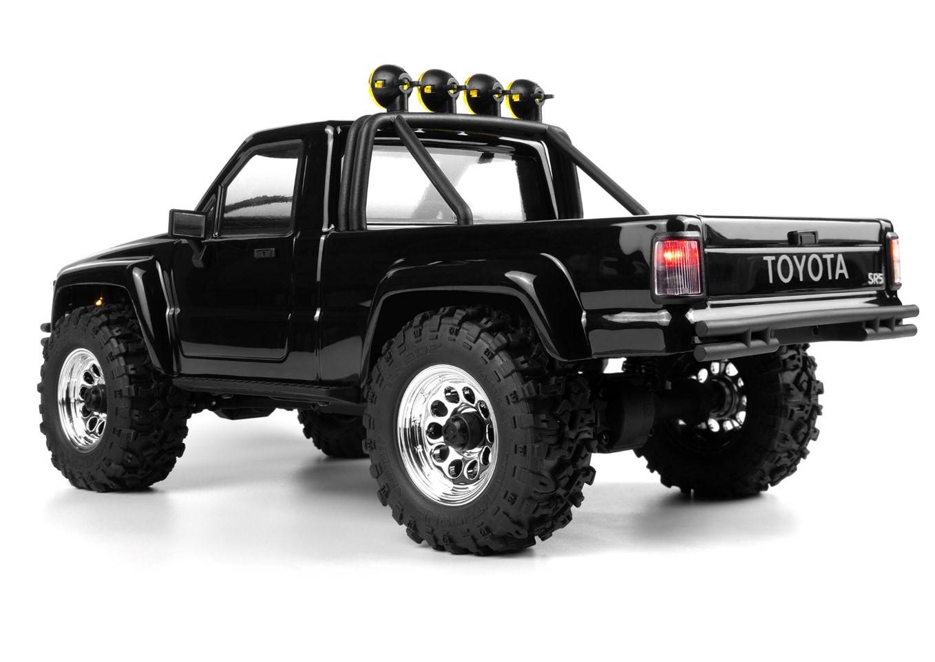 Venture18 1985 Toyota Hilux SR5 view 5