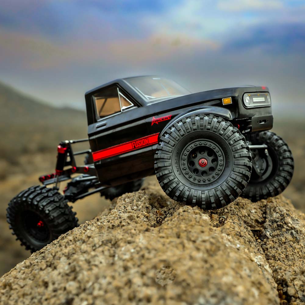 ASCENT FUSION 1/10 SCALE BRUSHLESS CRAWLER view 2