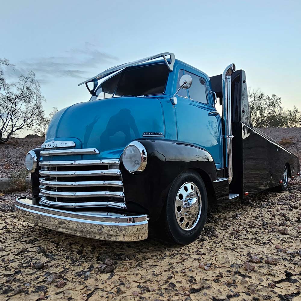 Redcat Custom Hauler - 1953 Chevrolet COE view 8