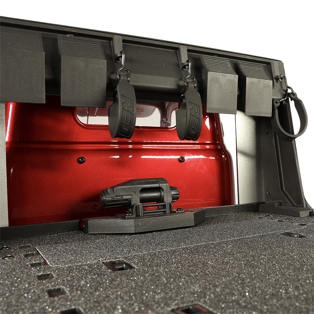 REDCAT CUSTOM HAULER - 1953 CHEVROLET COE view 8