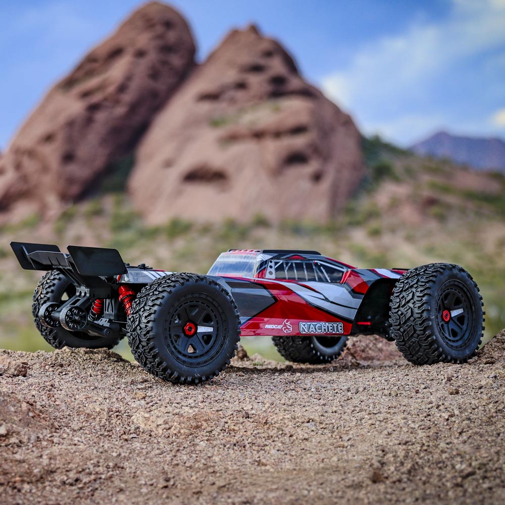 Machete 4S 1/6 scale Brushless Monster Truck view 13