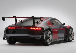 M40s 2.0 Chassis with Audi R8 LMS view 5